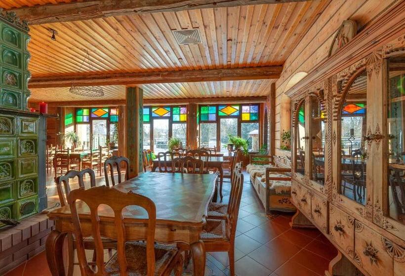 בית מלון כפרי Farma Lama Dom Gościnny