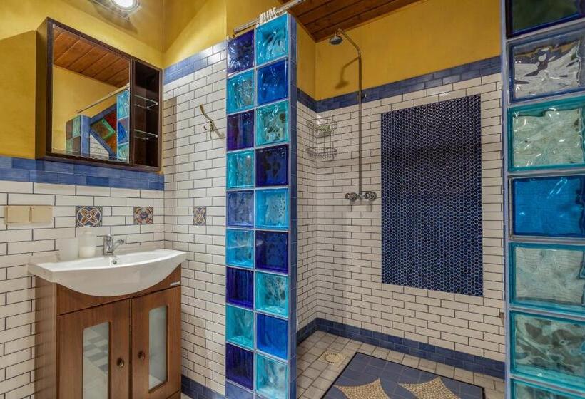 בית מלון כפרי Farma Lama Dom Gościnny