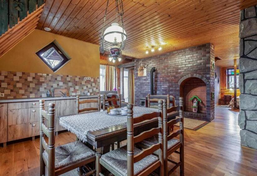 בית מלון כפרי Farma Lama Dom Gościnny