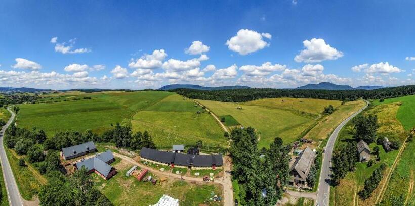 ホテル Farma Lama Dom Gościnny