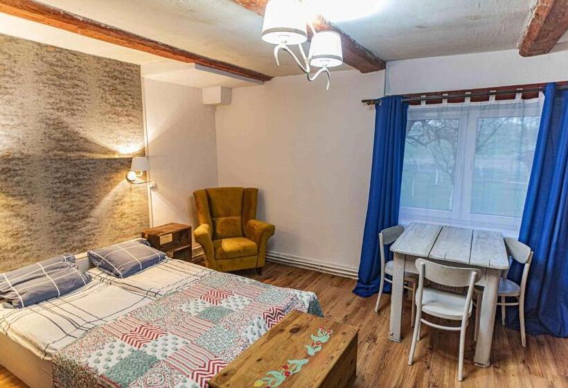 בית מלון כפרי Folwark Malinowy Chruśniak