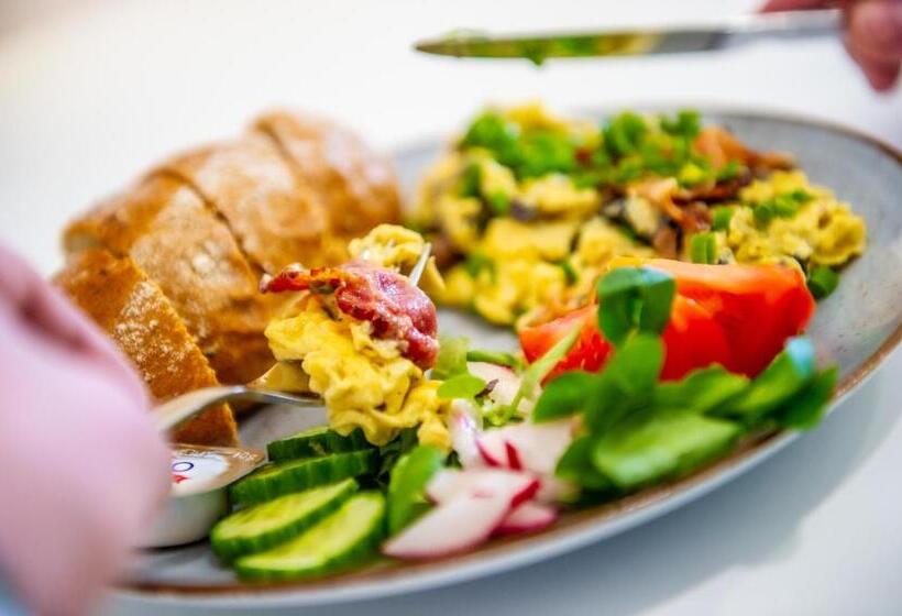 هتل Gościniec Promus