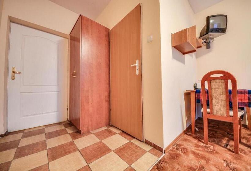 酒店 Gościniec Strwiąż