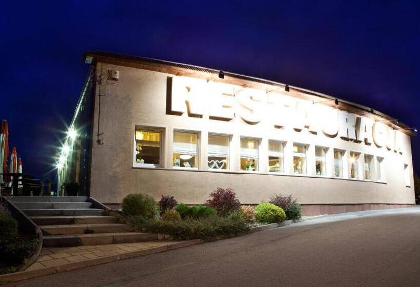 فندق I Restauracja Abis