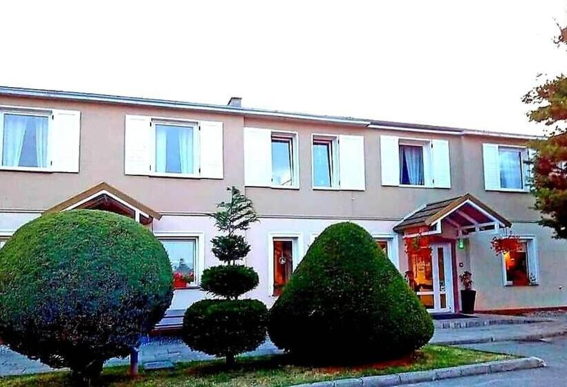 فندق I Restauracja Abis