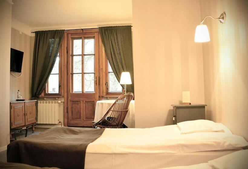 فندق Leśny Dworek