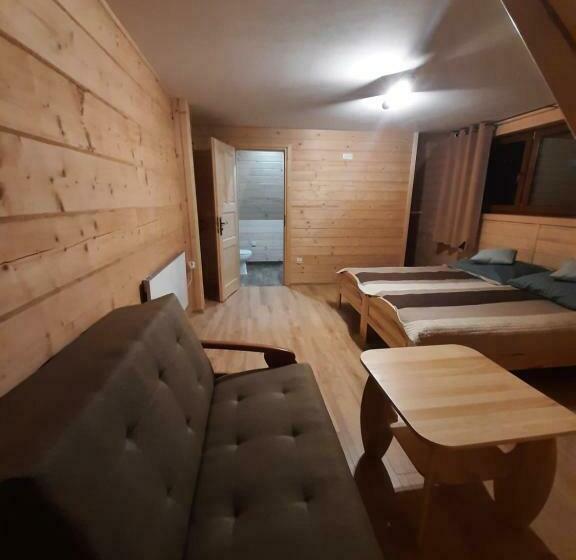 בית מלון כפרי Miodowa Chata Pokoje Gościnne