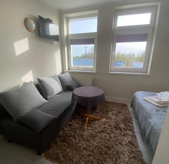 هتل Pensjonat U Aktorów