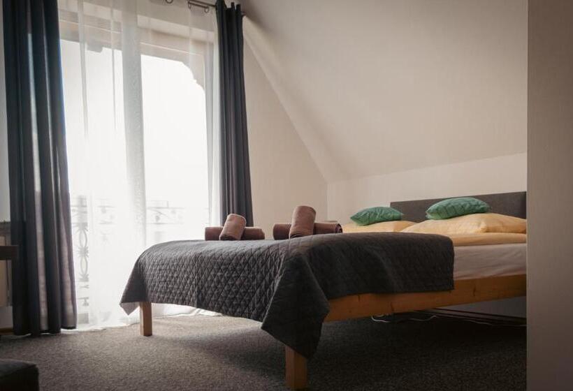 فندق Pod Limbami