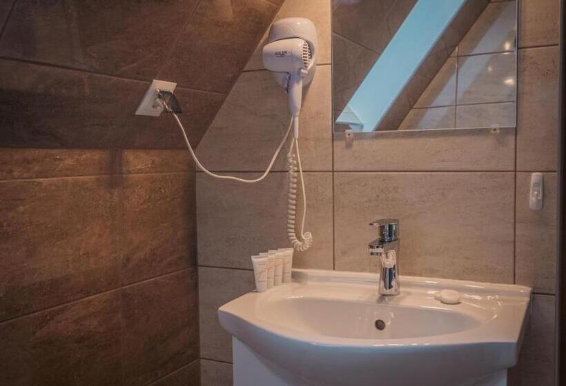 فندق Pod Limbami