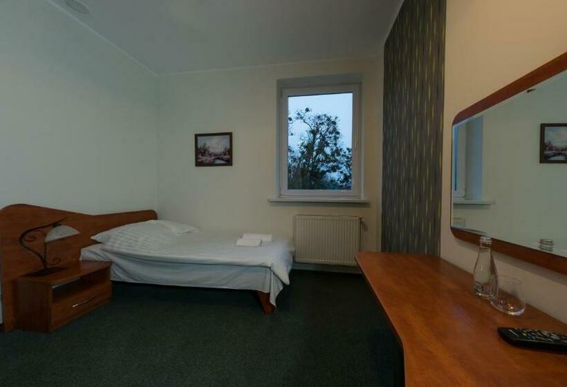 בית מלון כפרי Hrs Relax Rsw