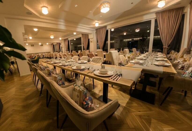 בית מלון כפרי Hrs Relax Rsw