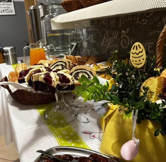 Отель Rezydencja Karnat I I Ii