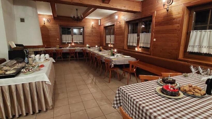 ホテル Skalny Dworek