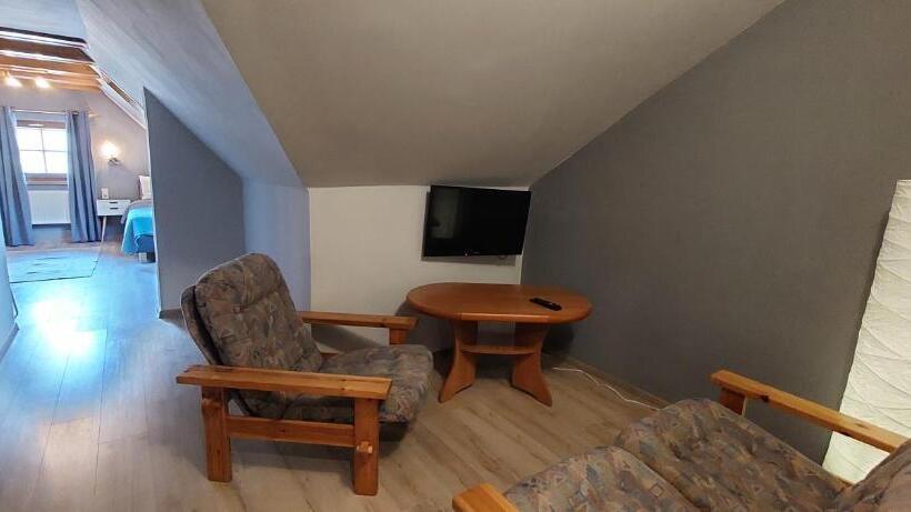 ホテル Skalny Dworek