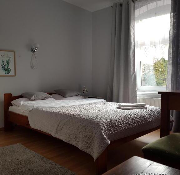 בית מלון כפרי Zaułek