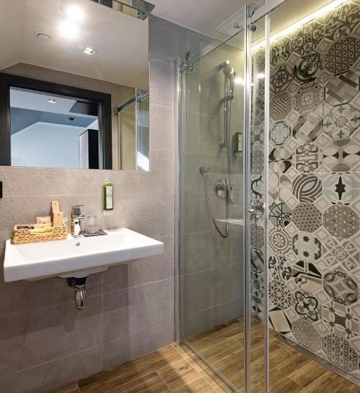 Ilkus Hotel & Restaurant