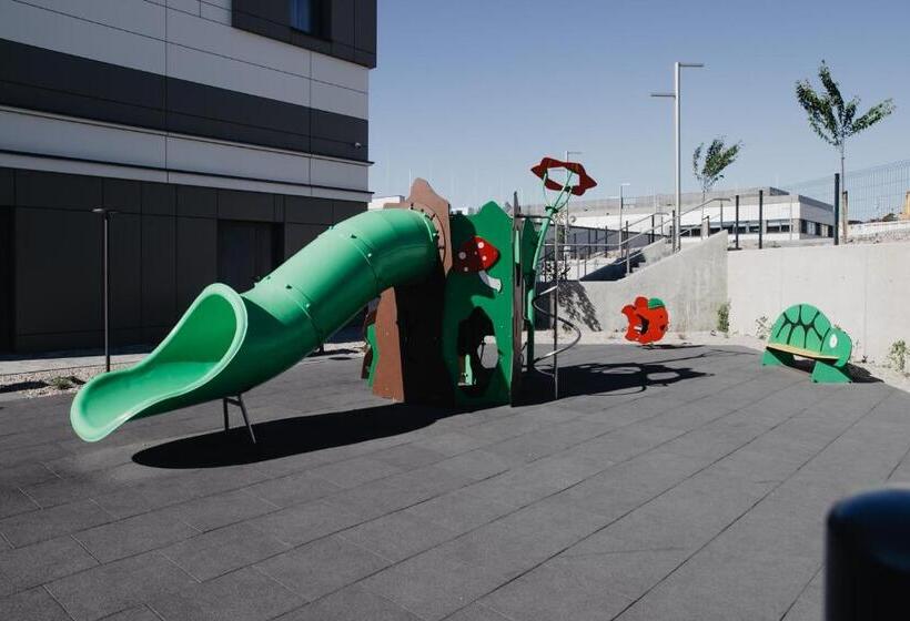 Molto Bene Hotel & Restaurant