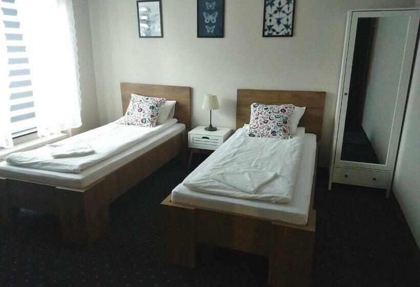 מוטל Cztery Kąty