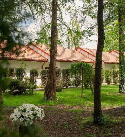 モーテル Noclegi Pod Dębem U Jakuba