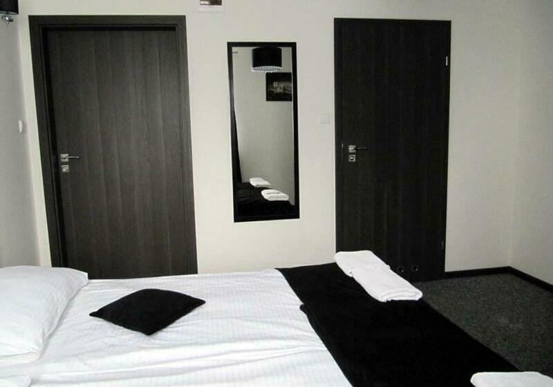 فندق على الطريق Słowianin