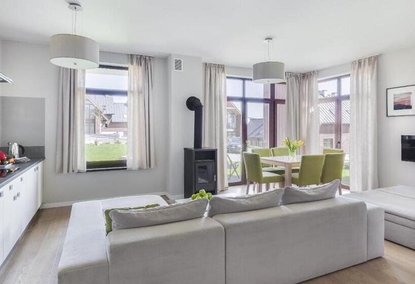 Osada śnieżka Koło Karpacza