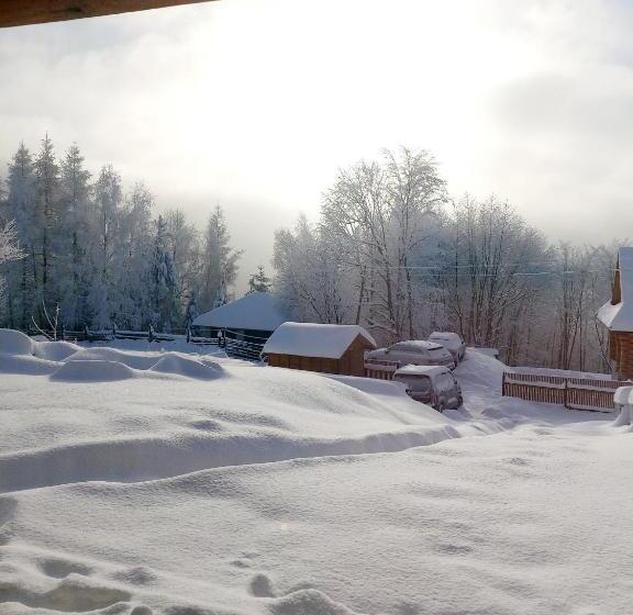 ペンション żaroowka