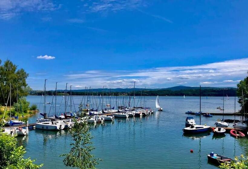 ペンション żaroowka