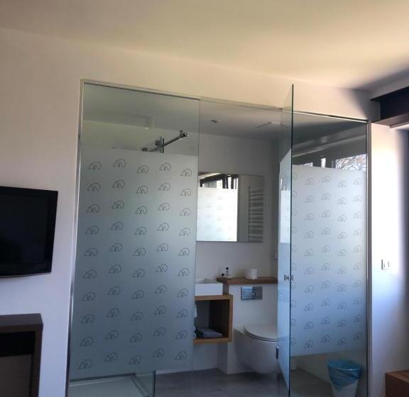 پانسیون Black House 88