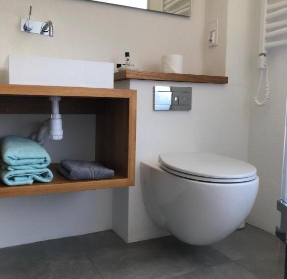 پانسیون Black House 88