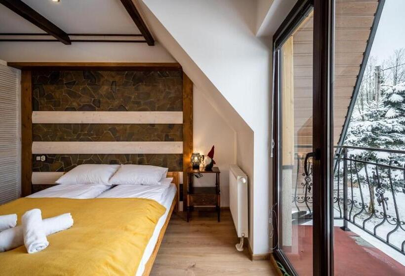 펜션 Domek U świerków