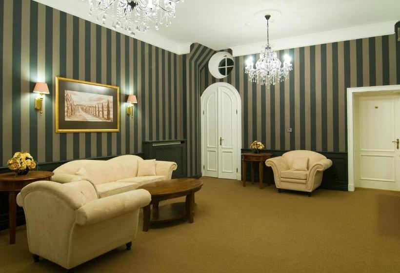 بنسيون Dwór Na Wolicy