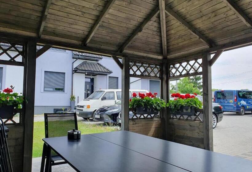 پانسیون Noclegi 24/h Leszczynek