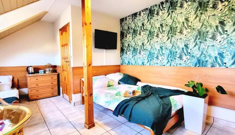 Пансион Pokoje Gościnne Azaliowa 34 Mielno