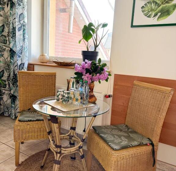 Пансион Pokoje Gościnne Azaliowa 34 Mielno