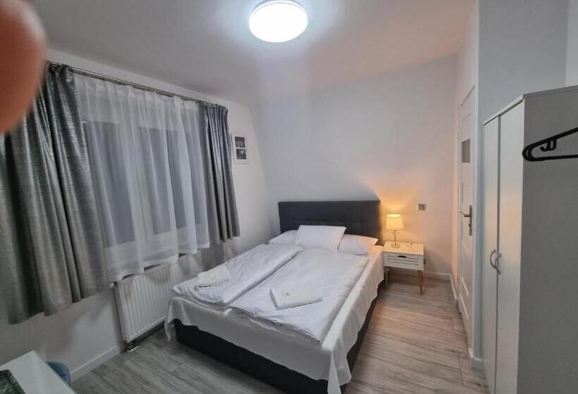 膳宿费 Snow Queen