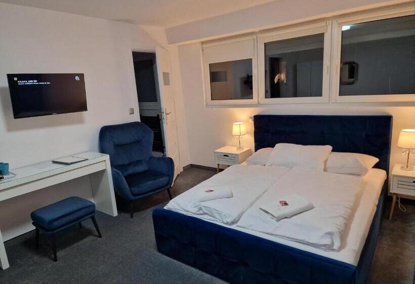 膳宿费 Snow Queen