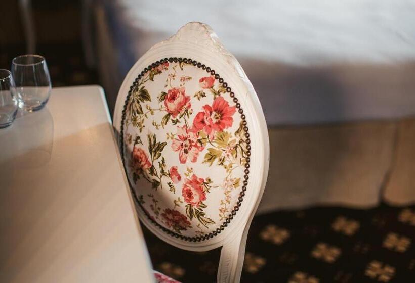 پانسیون Via Villa