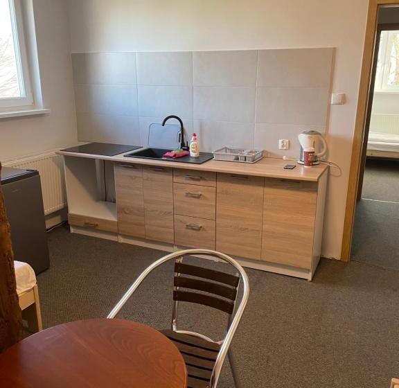 پانسیون Villa Capitol