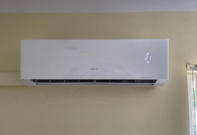 پانسیون Villa Capitol