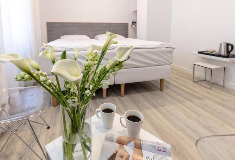 膳宿费 Villa Rosa   200m Od Morza