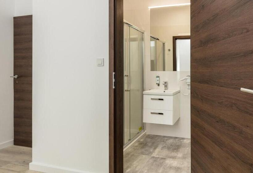 膳宿费 Villa Rosa   200m Od Morza