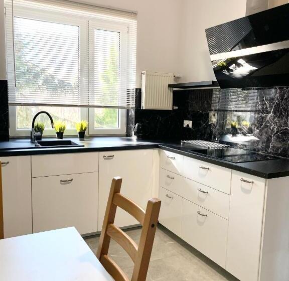 פנסיון Apartamenty Pokoje Willa Bielany