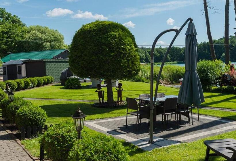 פנסיון Willa Borowski