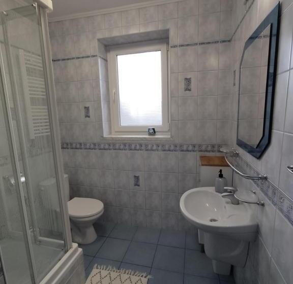 膳宿费 Willa Jutrzenka