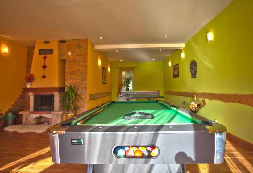 פנסיון Willa Monika