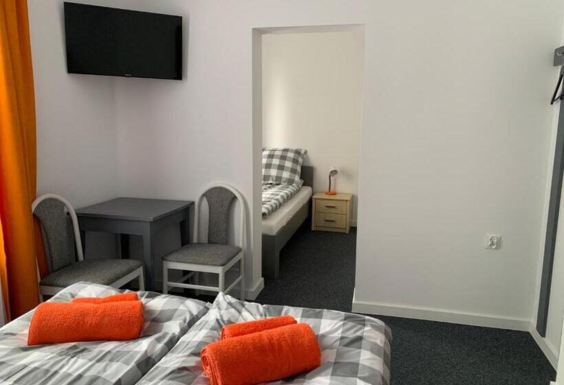 ペンション Willa świetlana