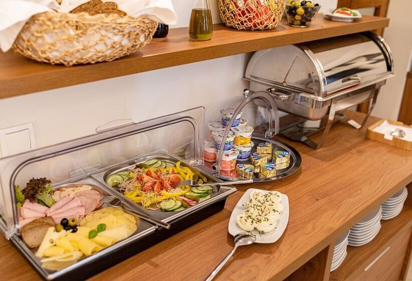 Portal House Apartments