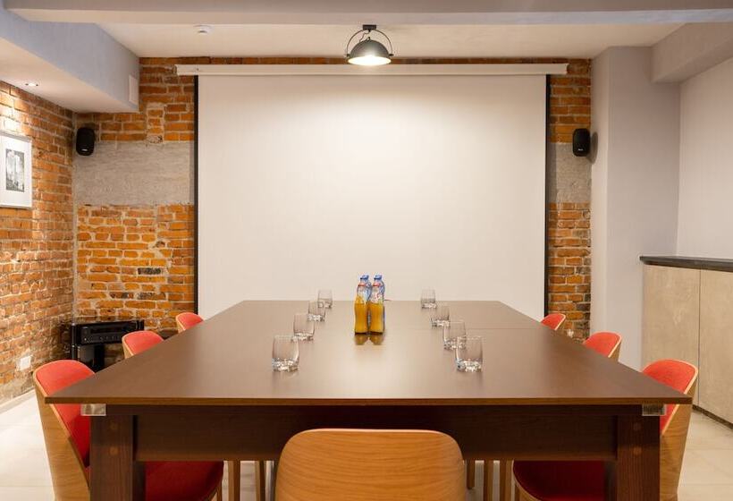 Portal House Apartments