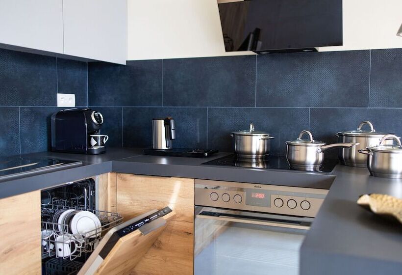 Portal House Apartments